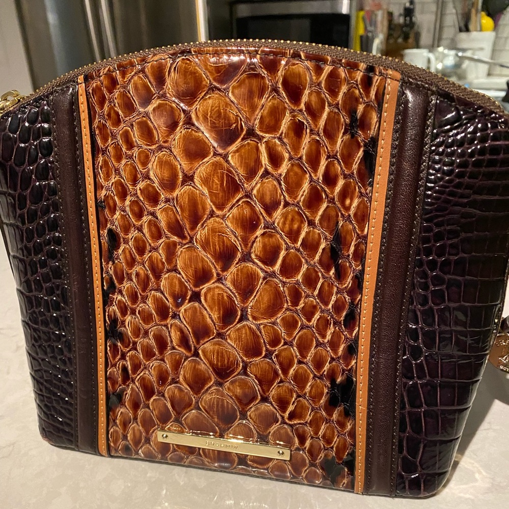 Like New - Brahmin Cross Body Bag